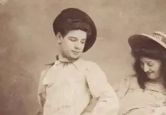 یک عکس سکسی پسر زبان